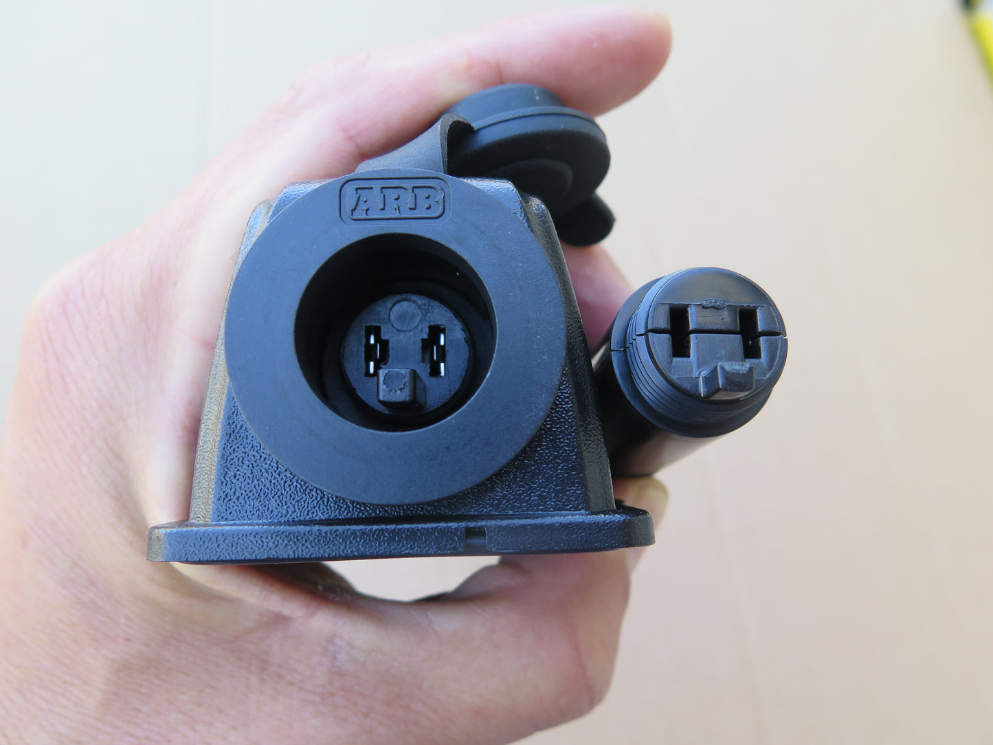 ARB Threaded Socket Surface Mount (10900028)