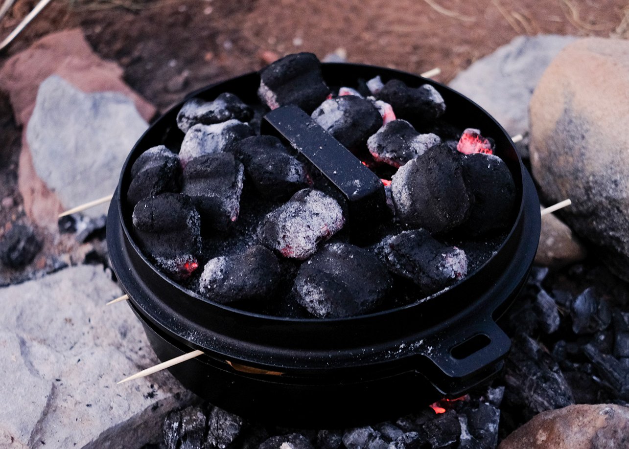 Snow Peak Japanese Cast Iron Oven 26cm (CS-520)