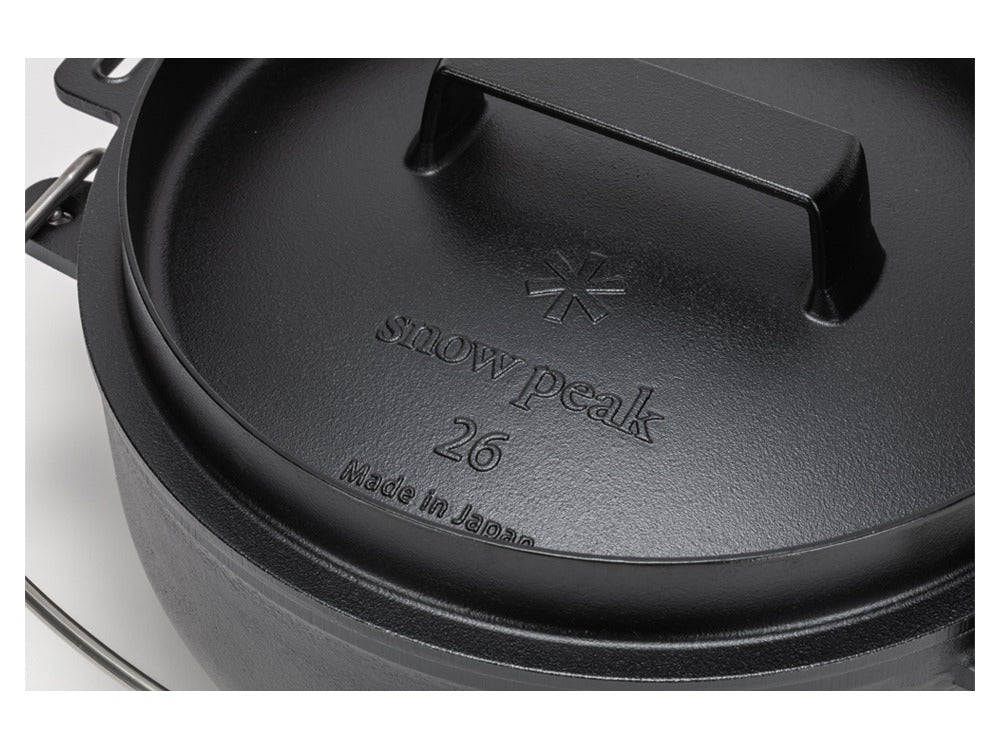 Snow Peak Japanese Cast Iron Oven 26cm (CS-520)