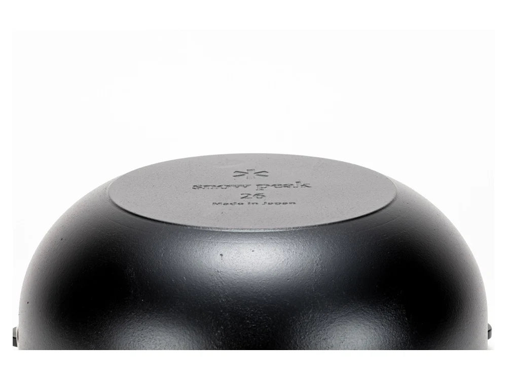 Snow Peak Japanese Cast Iron Oven 26cm (CS-520)