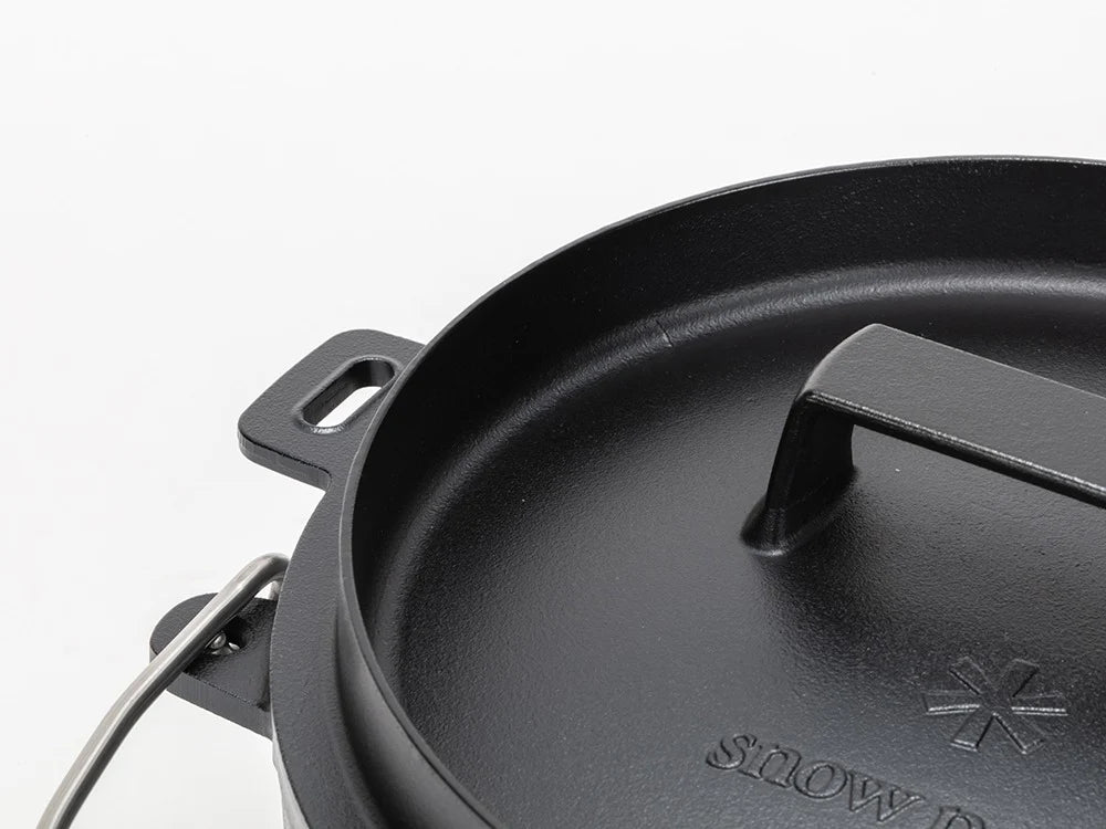 Snow Peak Japanese Cast Iron Oven 26cm (CS-520)