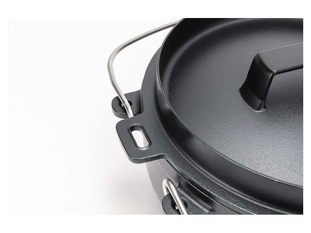 Snow Peak Japanese Cast Iron Oven 26cm (CS-520)