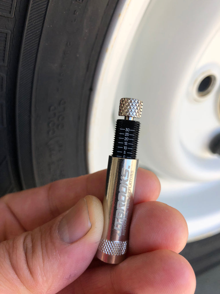 J.T. Brooks Automatic Tire Deflators PRO (ATDP4) Expedition Exchange PSI Scale Dial to Desired Pressure Stops Automatically Knurled Activation Knob To Intitiate Instruction Card