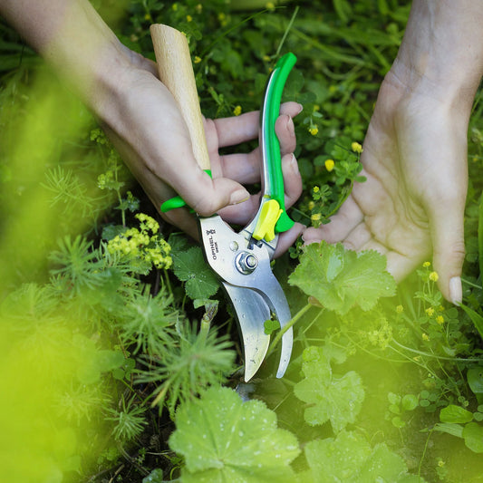 Opinel Green Hand Pruner (001628) Expedition Exchange